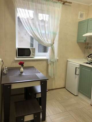 Апартаменты Гостевой дворик Одесса-1