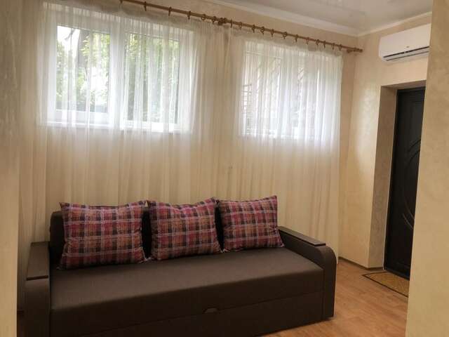 Апартаменты Гостевой дворик Одесса-21